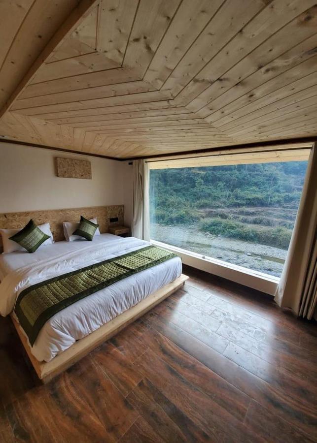 7 Hills Hotel And Resort Lansdowne Exteriör bild